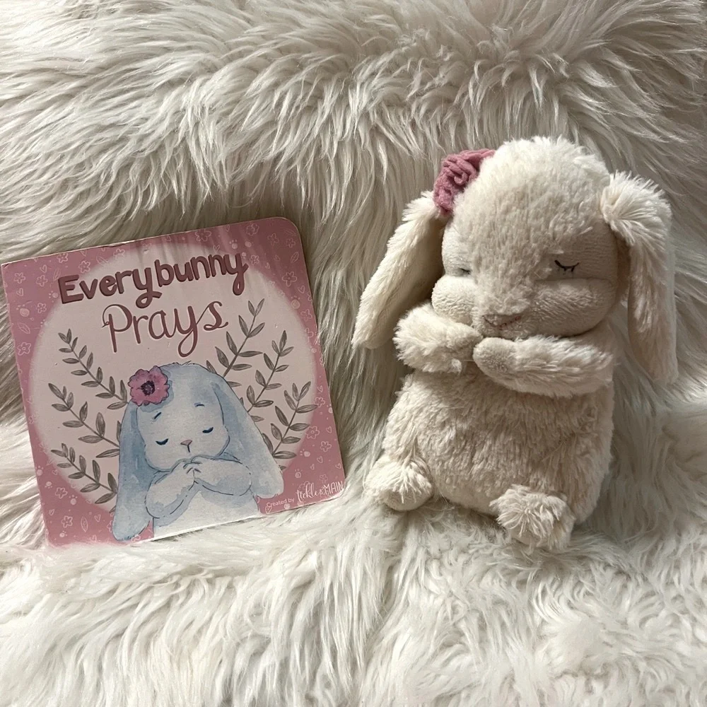 2019 Tickle & Main‎ Everybunny Prays Book and Plush Bunny video